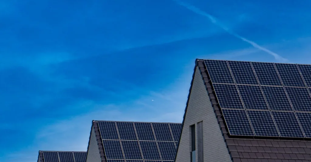 découvrez la puissance photovoltaïque nécessaire pour alimenter une maison équipée d'une pompe à chaleur, optimisant ainsi l'efficacité énergétique et réduisant les coûts.