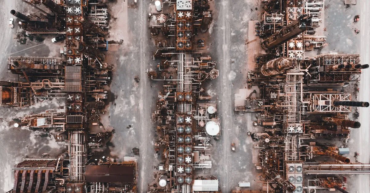 découvrez les principes de disposition des équipements énergétiques pour optimiser l’espace, la sécurité et l’efficacité de vos installations.